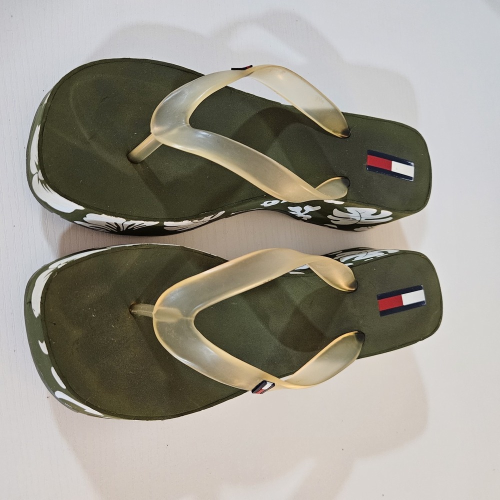 Vintage Tommy Hilfiger Y2K Olive Green Hawaiian Floral Platform Flip Flops Sz 8
